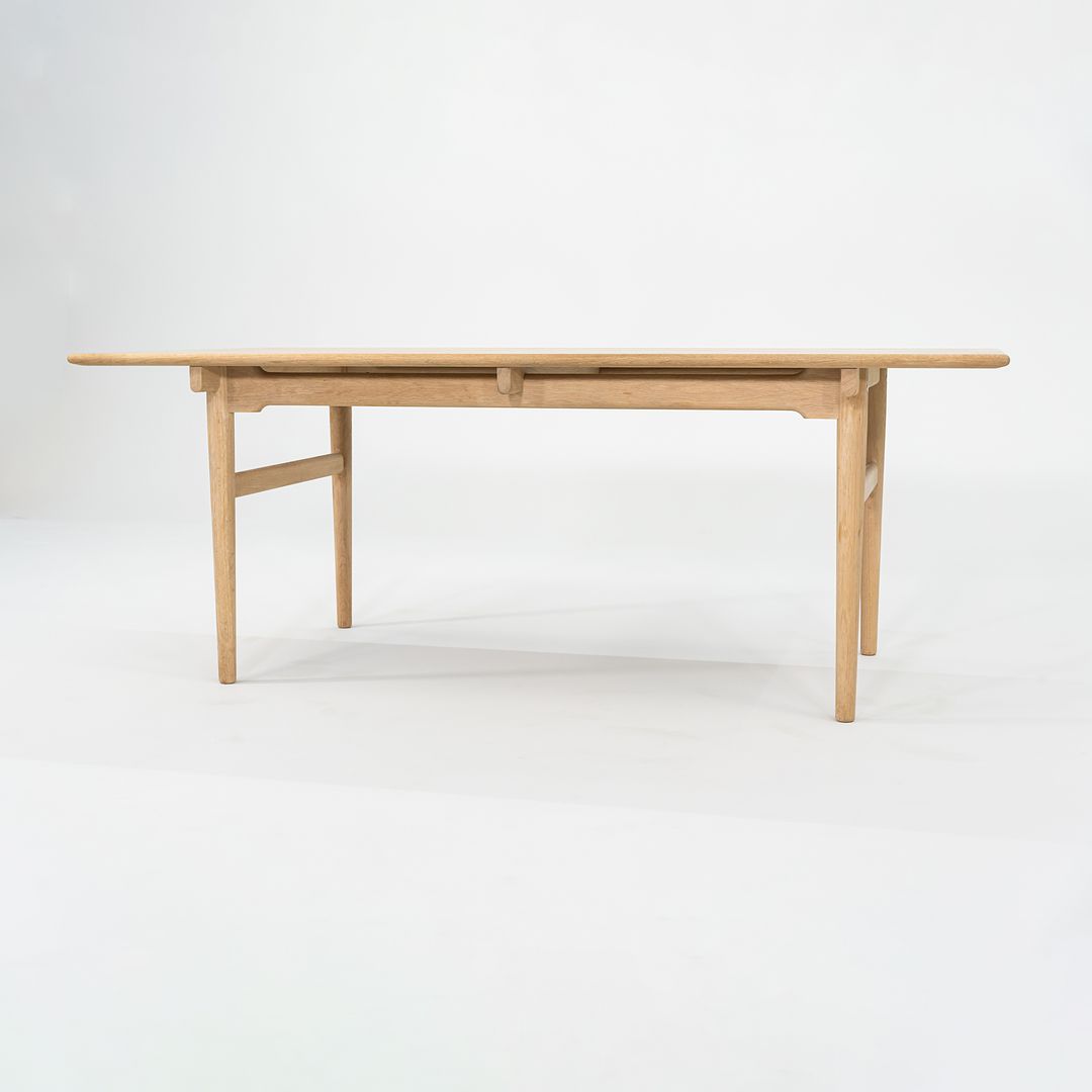 CH327 Dining Table