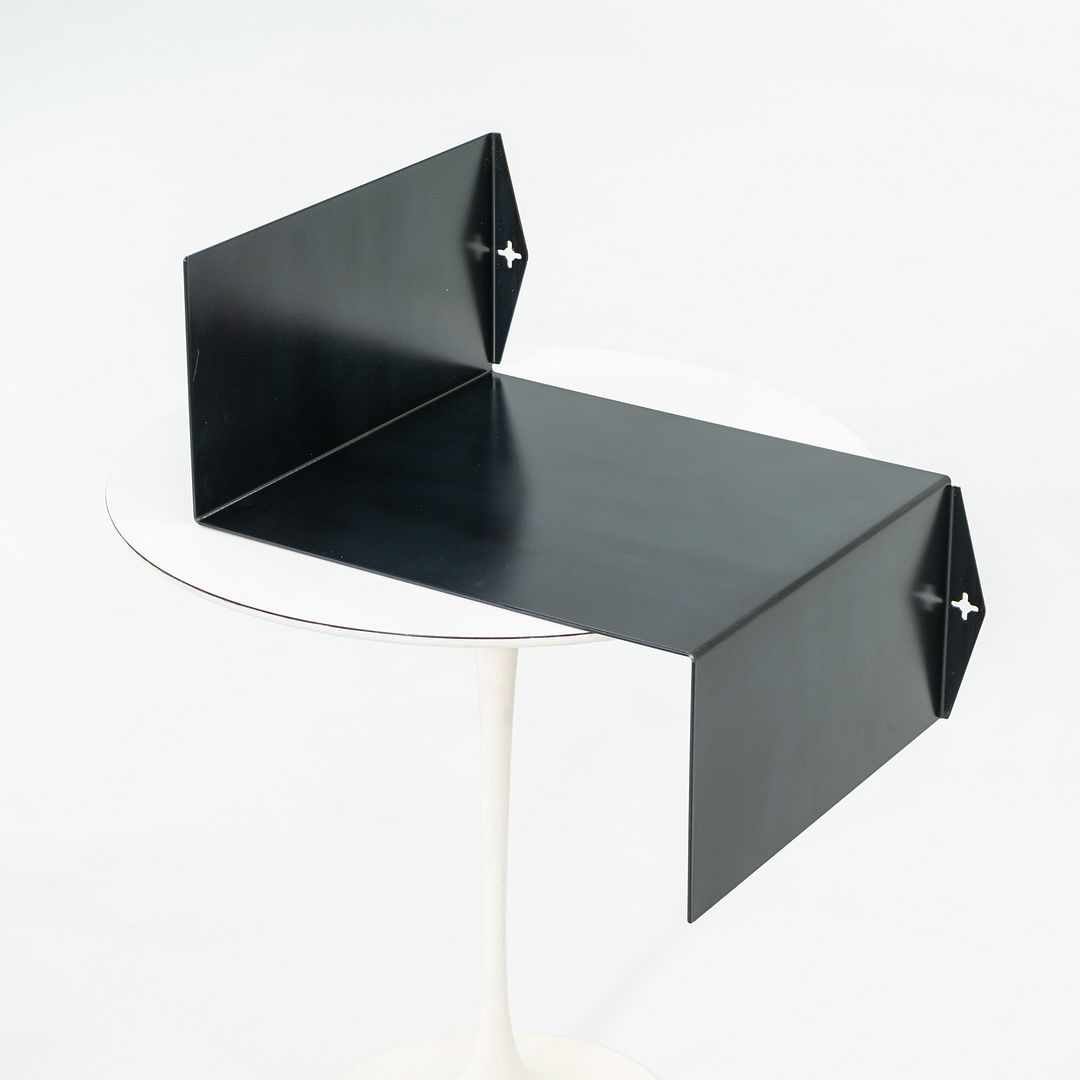 Z-Shelf