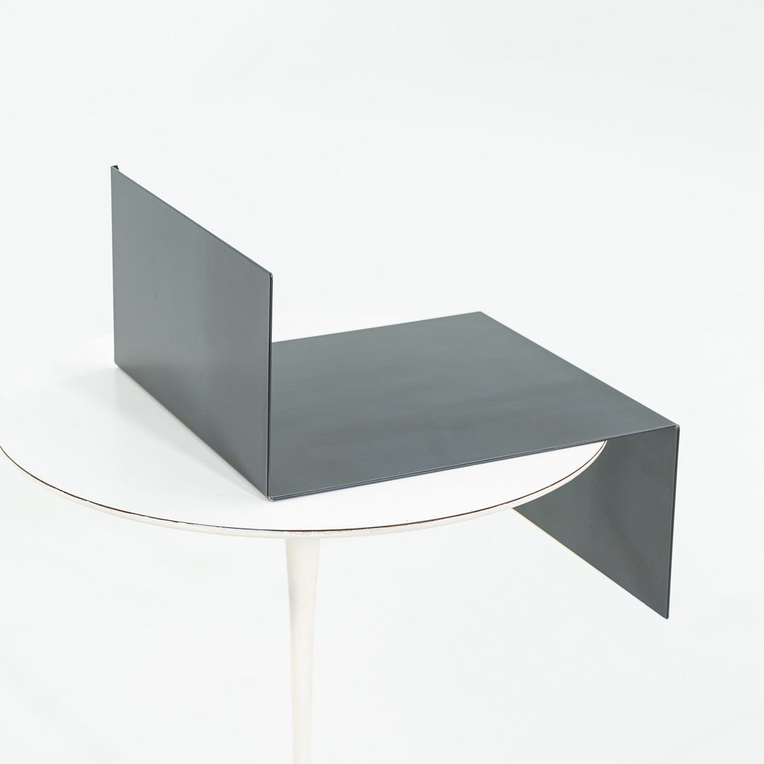 Z-Shelf