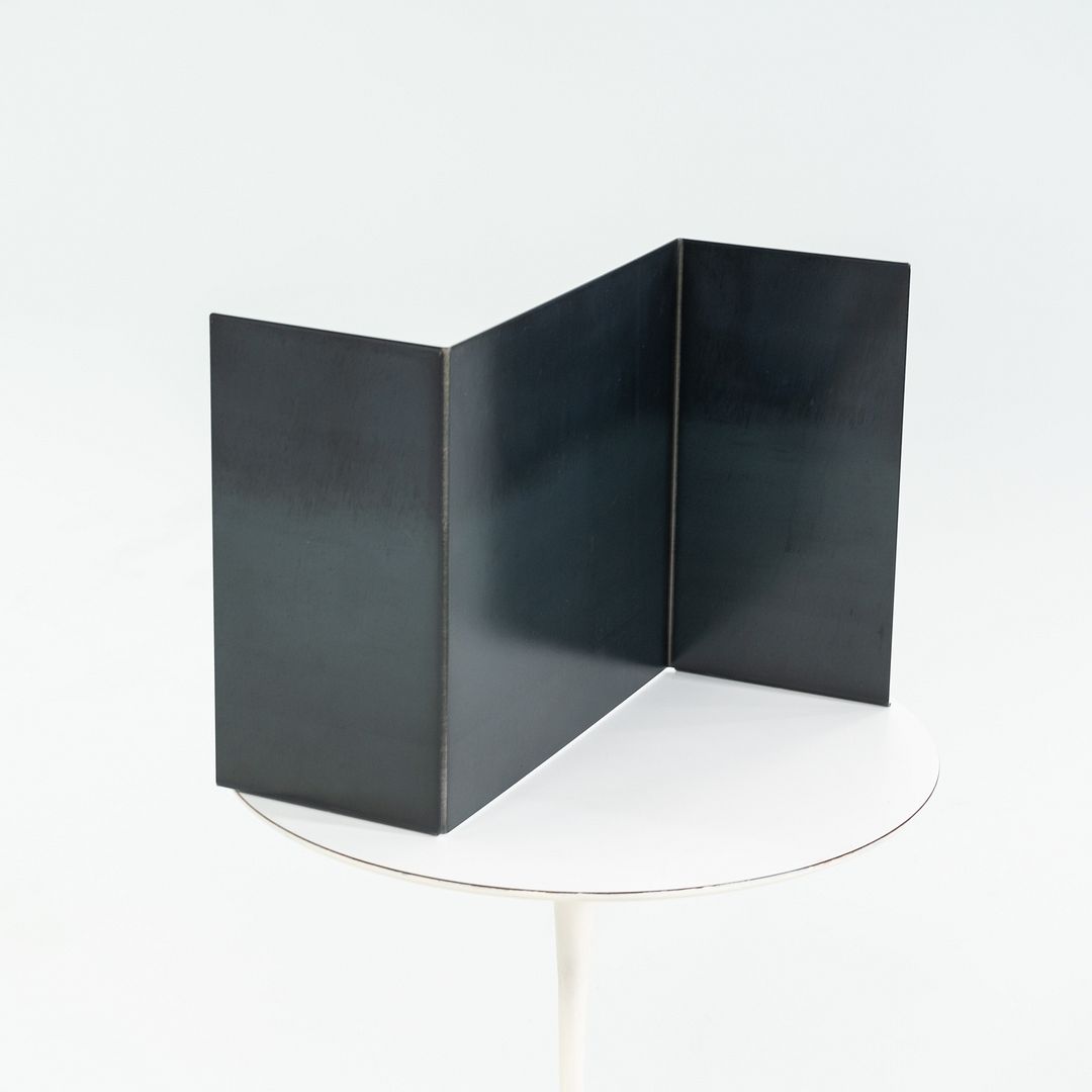 Z-Shelf