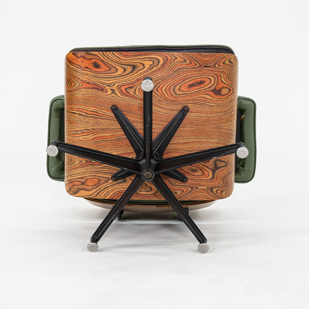 Model 670 & 671 Lounge and Ottoman