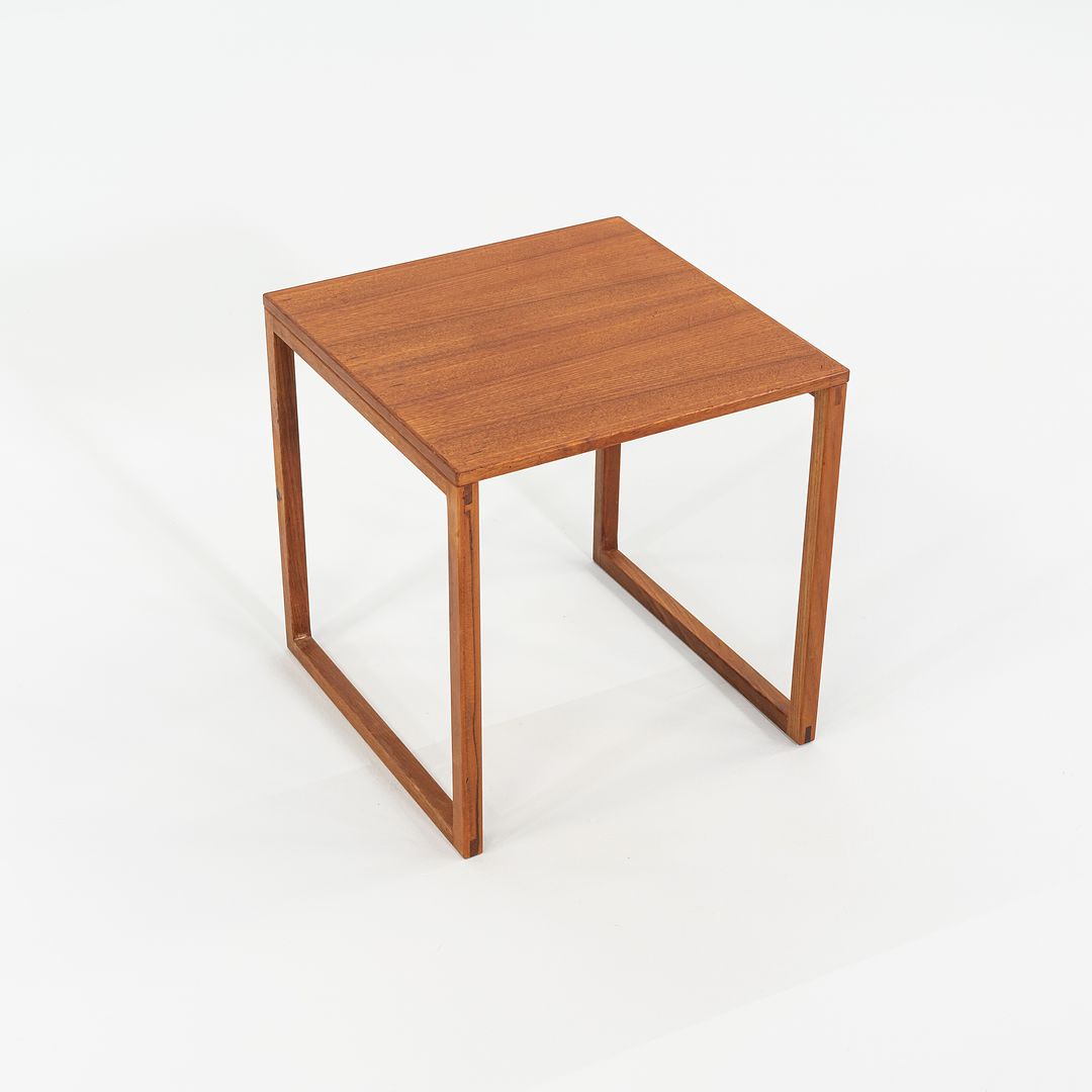 Model 33 Nesting Table