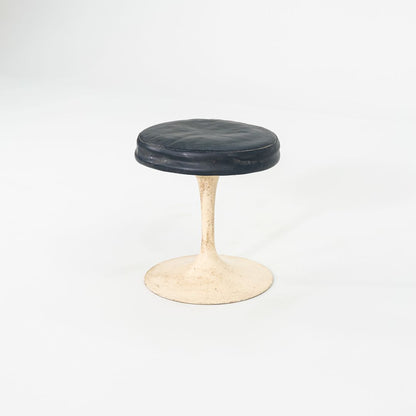 152 Tulip Stool