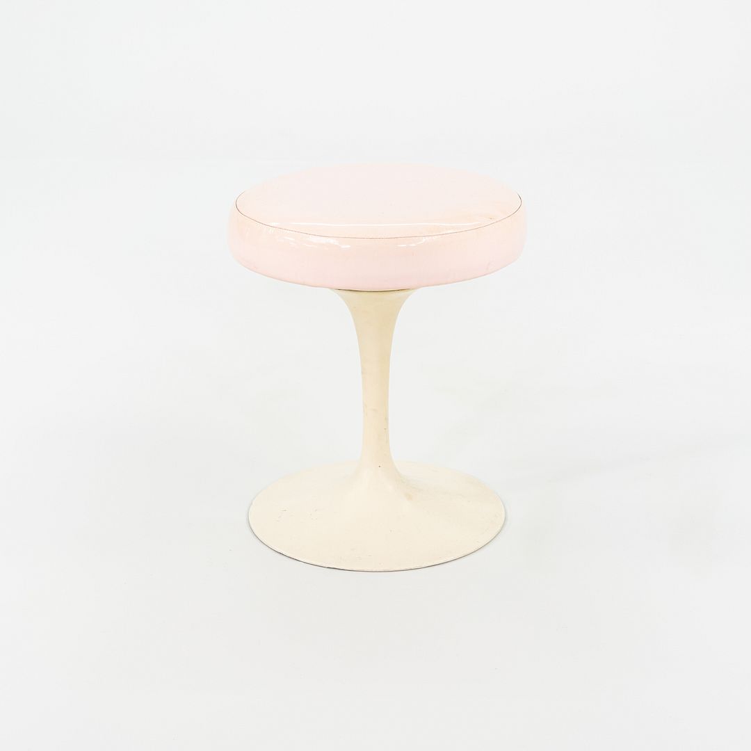 152 Tulip Stool