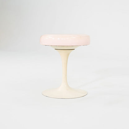 152 Tulip Stool