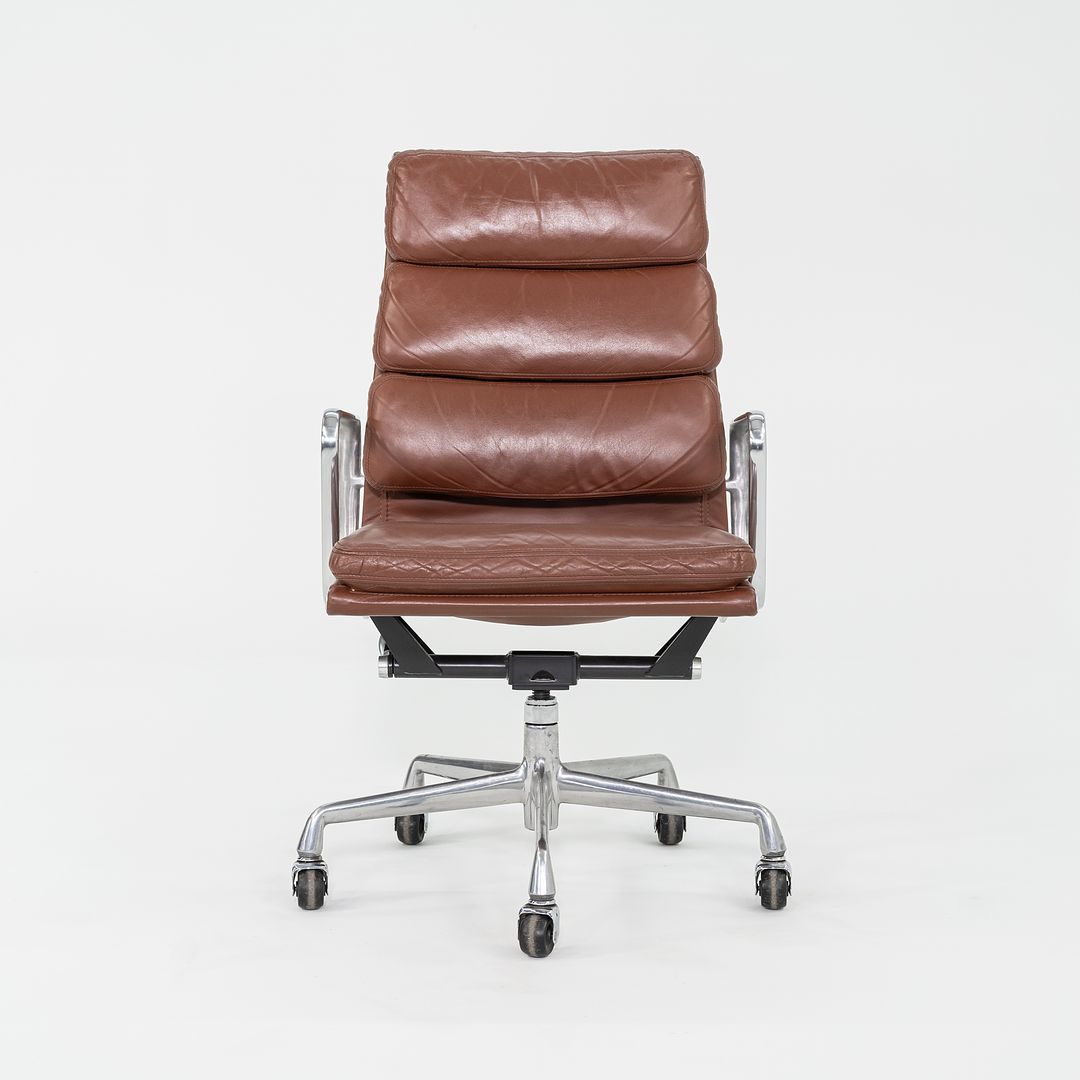 Soft Pad Executive Desk Chair, Model EA437