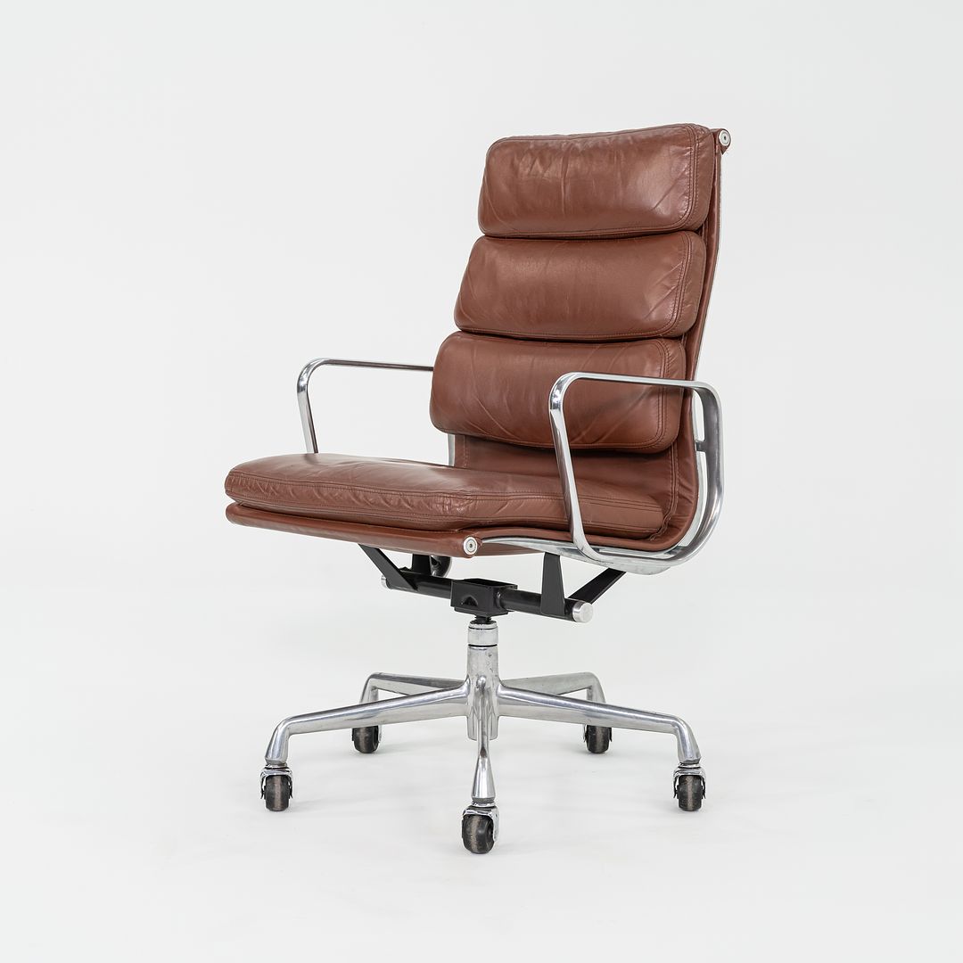 Soft Pad Executive Desk Chair, Model EA437