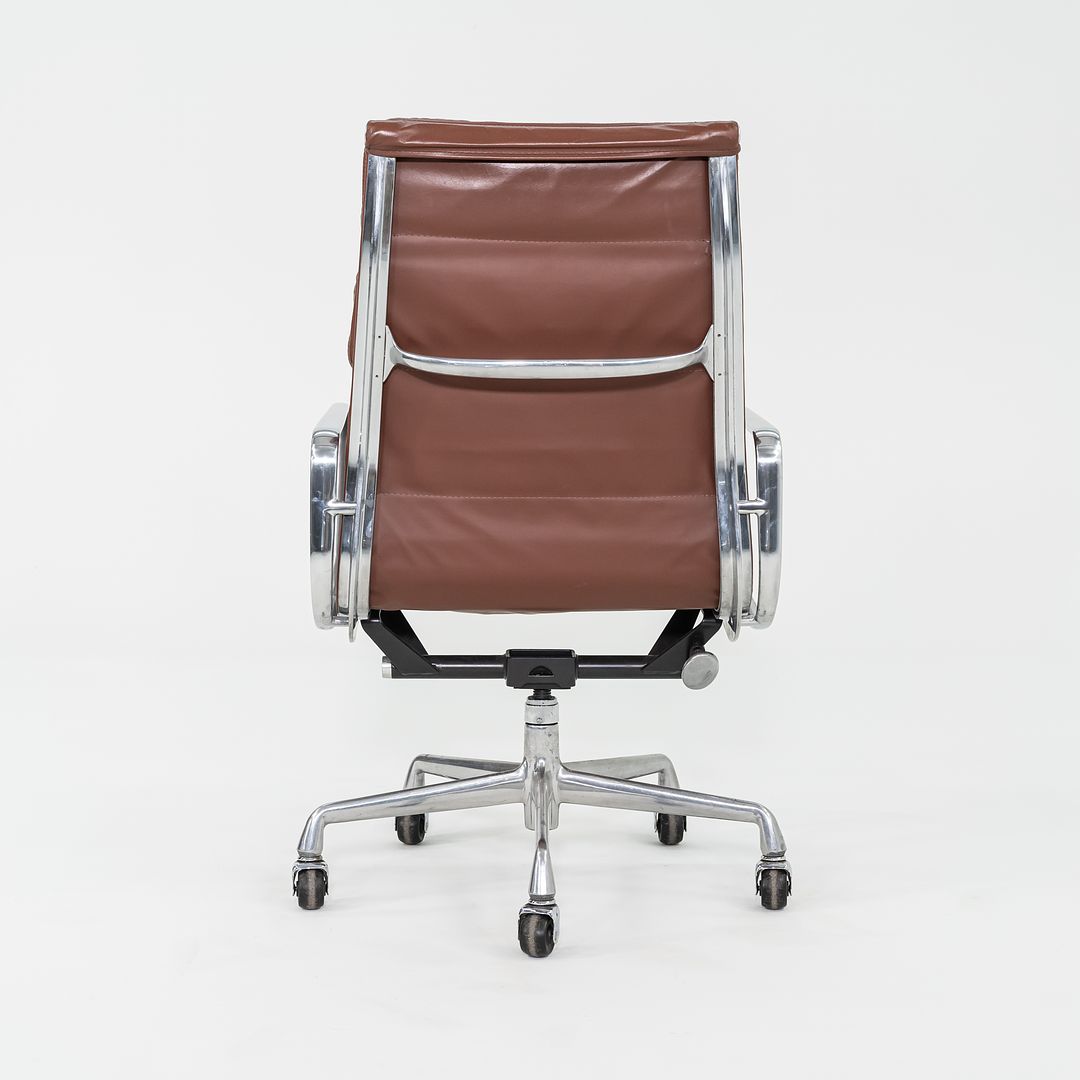 Soft Pad Executive Desk Chair, Model EA437
