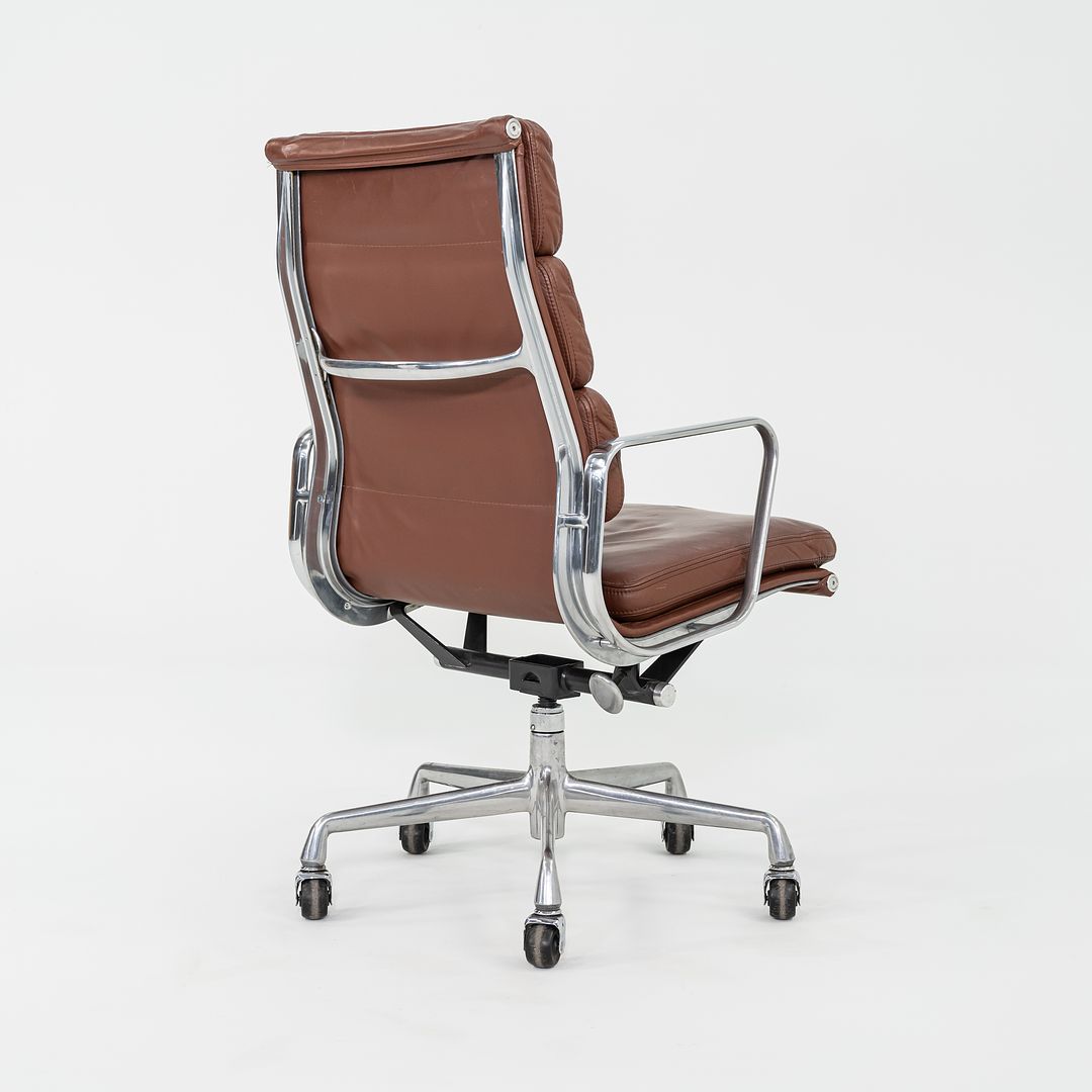 Soft Pad Executive Desk Chair, Model EA437
