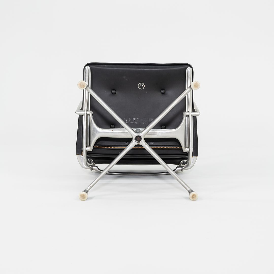 ES102 Intermediate Chair