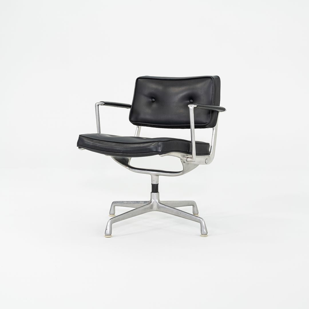 ES102 Intermediate Chair