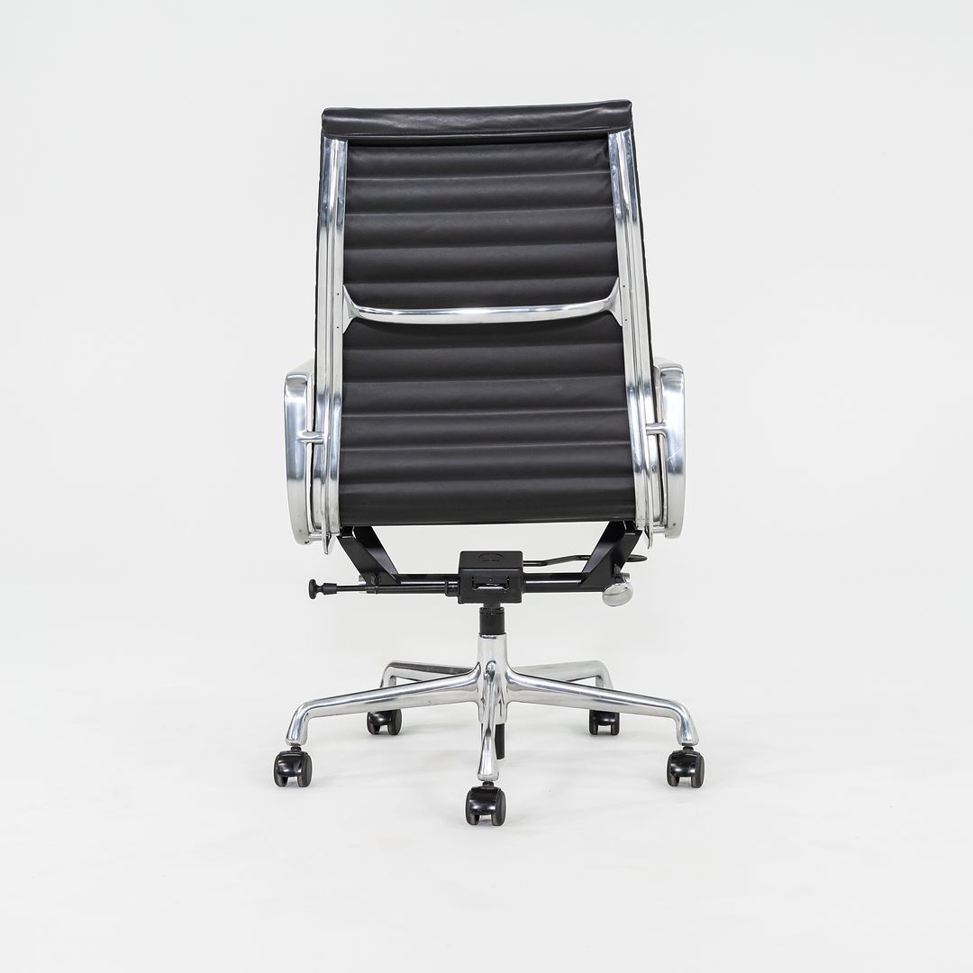 Aluminum Group Executive Desk Chair