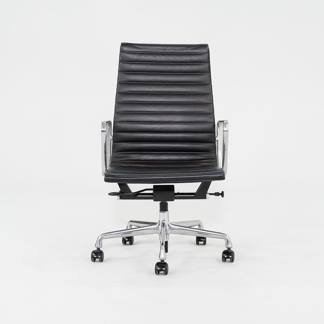 Aluminum Group Executive Desk Chair