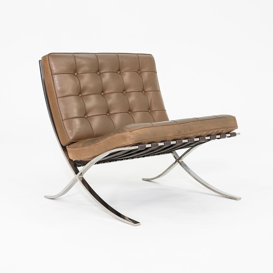 Barcelona Chair, Model 250LS