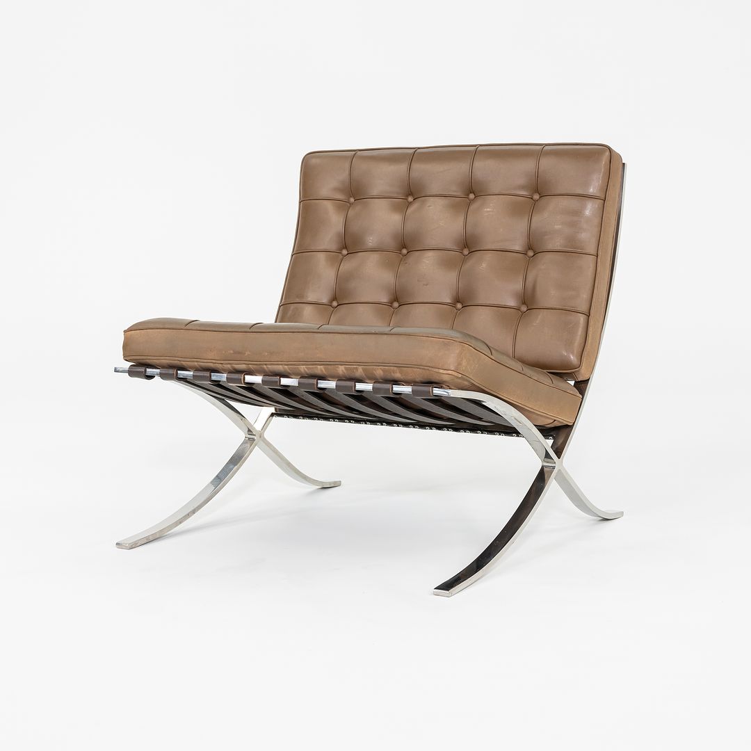 Barcelona Chair, Model 250LS