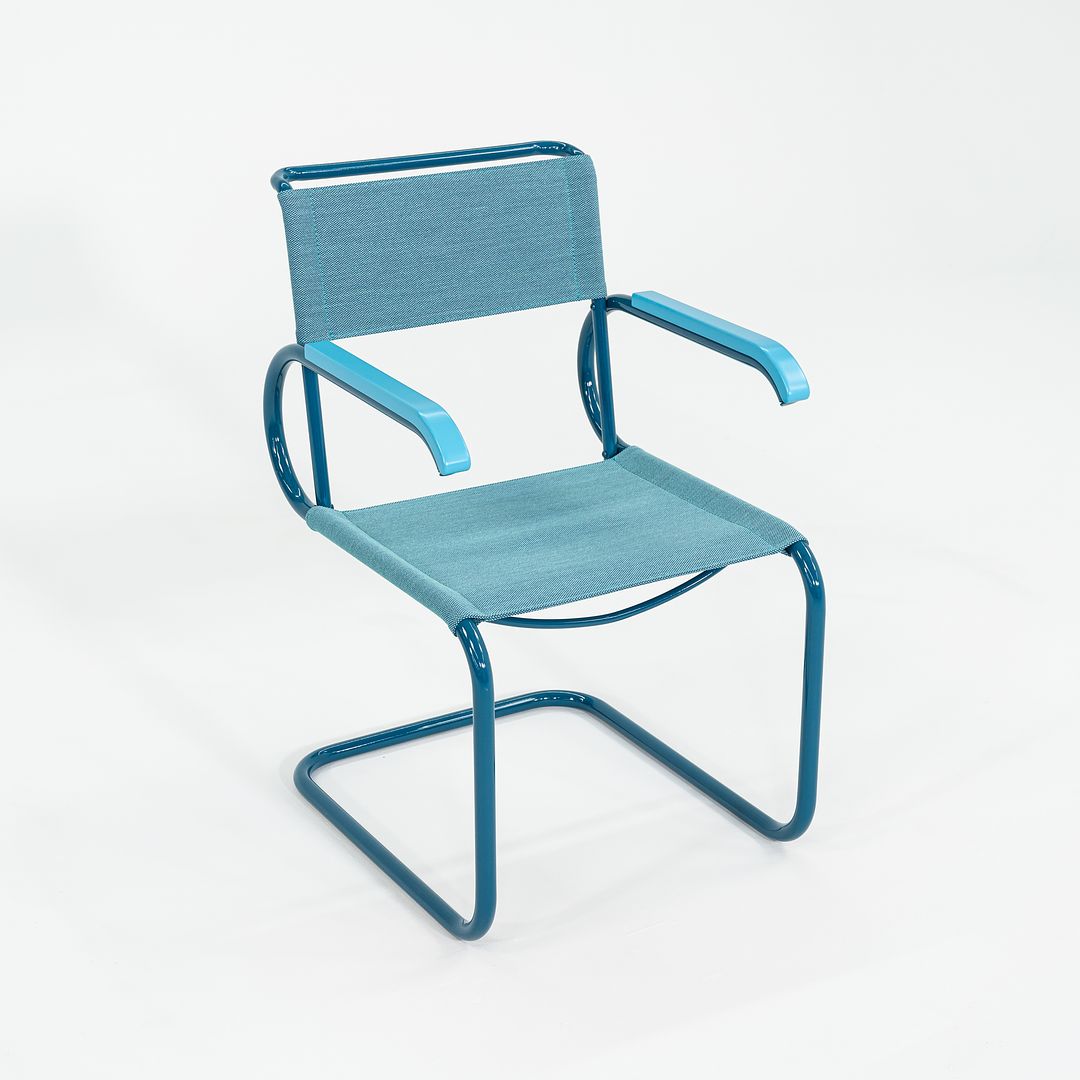 D40 Chair