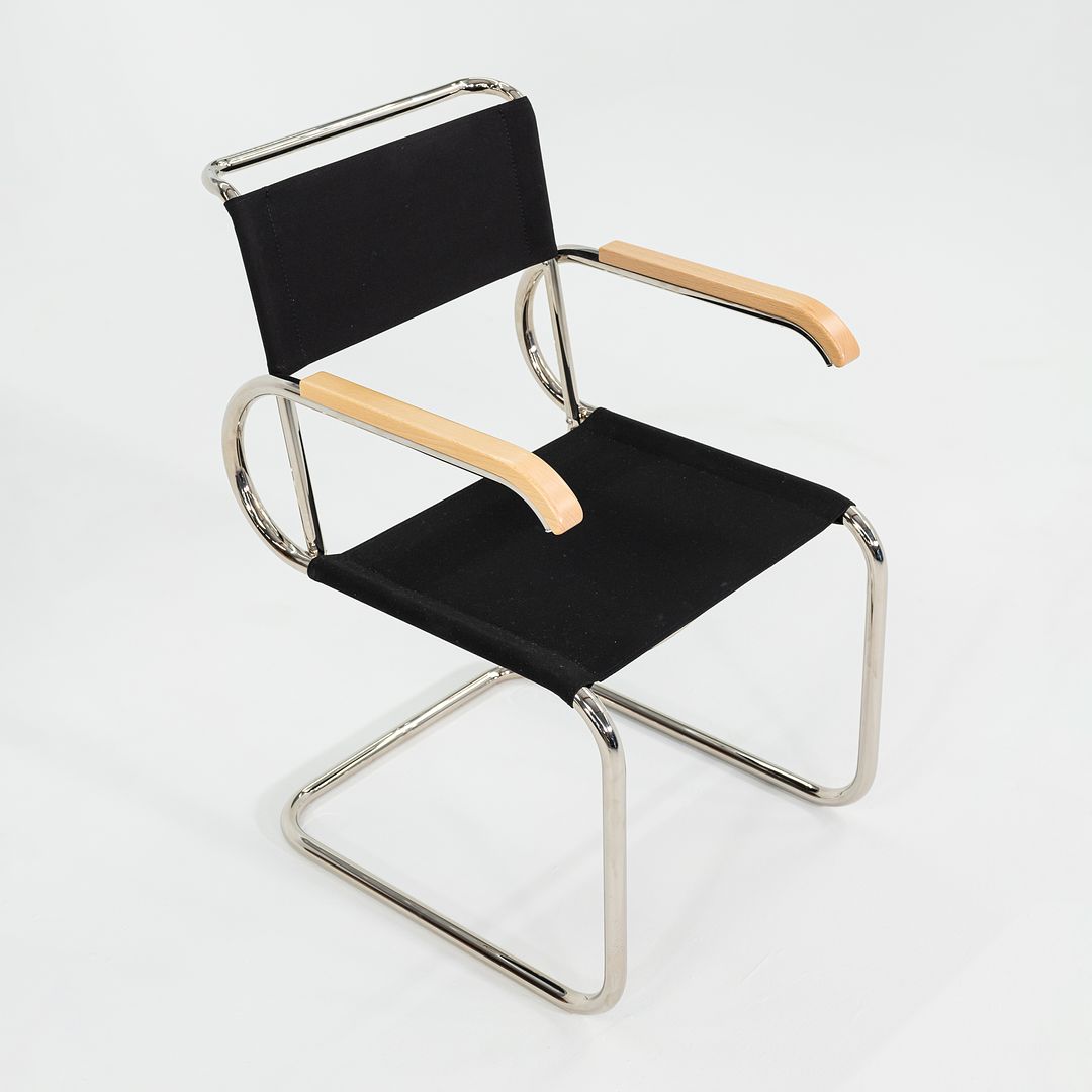 D40 Chair