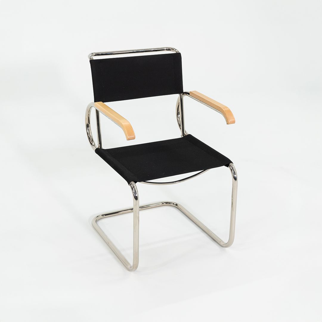 D40 Chair