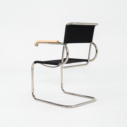 D40 Chair