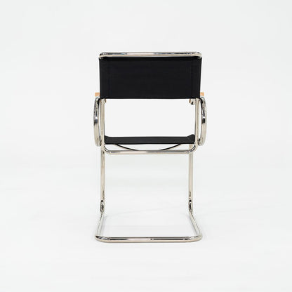 D40 Chair