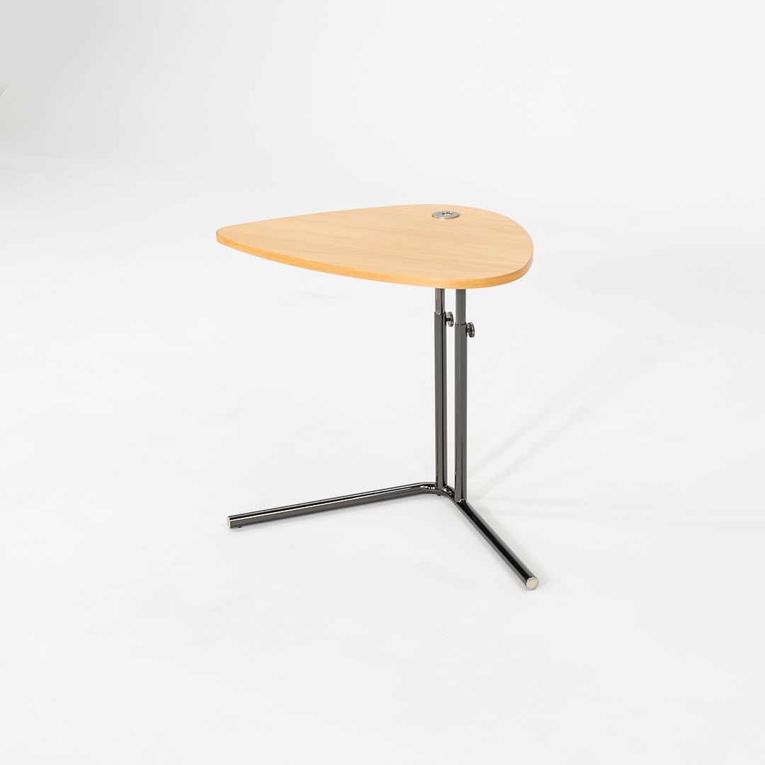 K22 Mobile Table