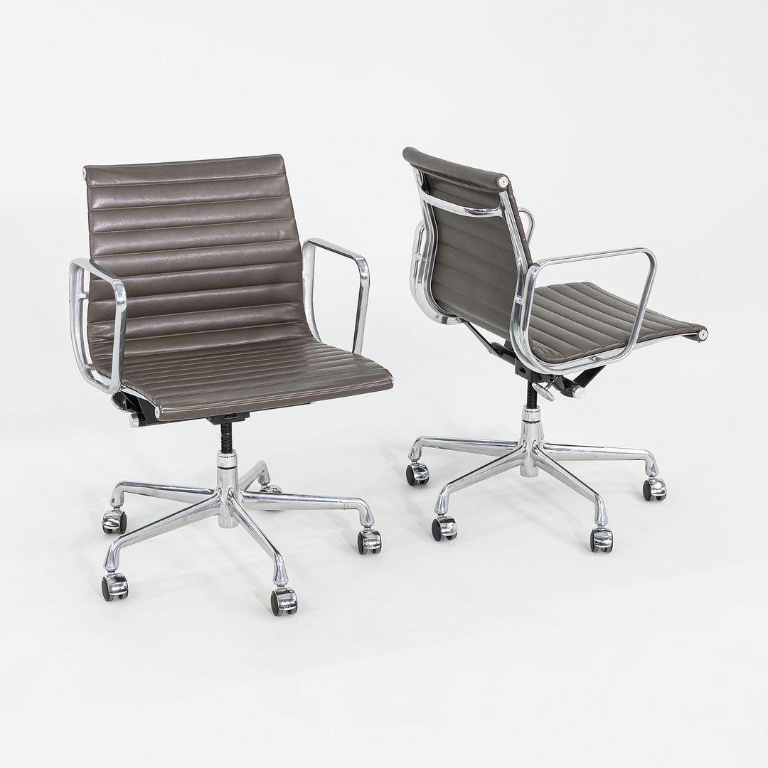 Eames Aluminum Group Management Desk Chair, Model EA335