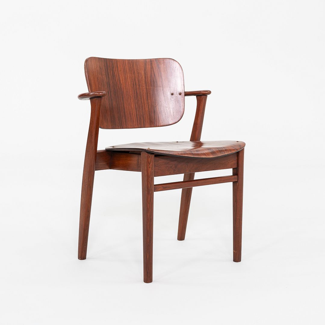 Domus Chair