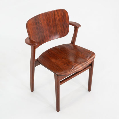 Domus Chair