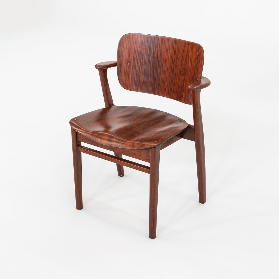 Domus Chair
