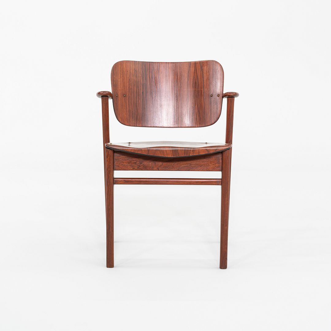 Domus Chair