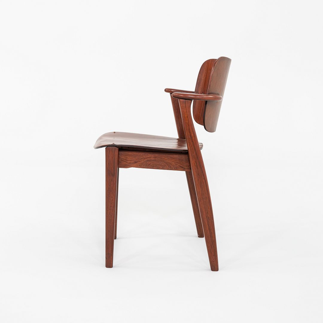 Domus Chair
