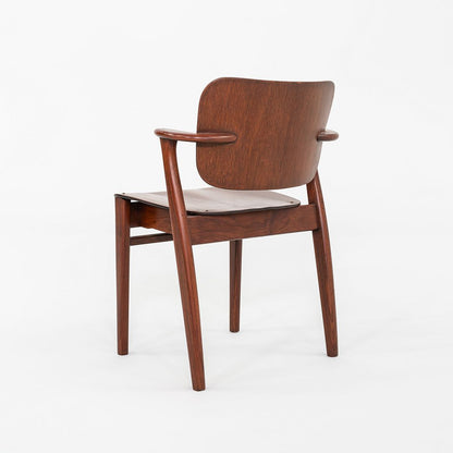 Domus Chair
