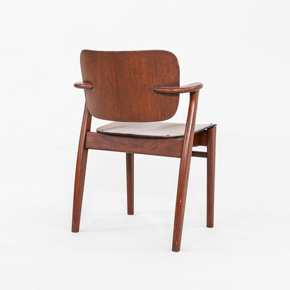 Domus Chair