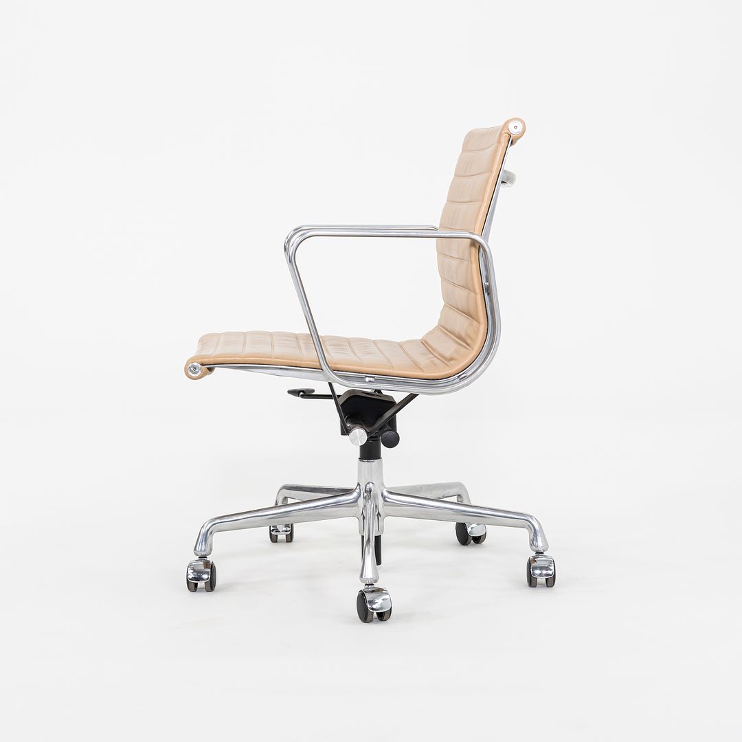 Aluminum Group Management Desk Chair, Model EA335