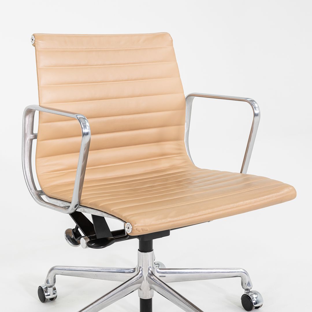 Aluminum Group Management Desk Chair, Model EA335