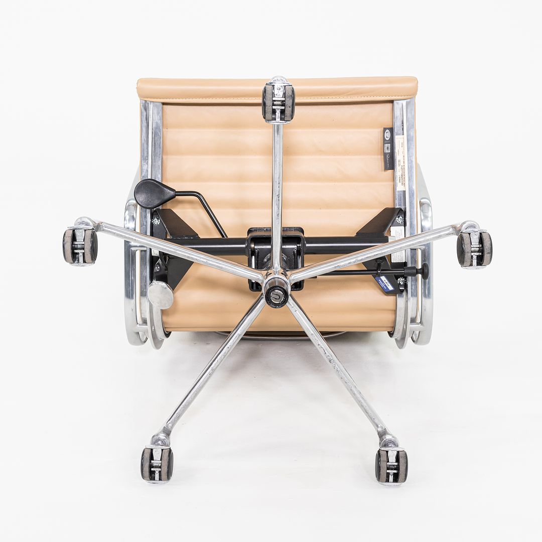 Aluminum Group Management Desk Chair, Model EA335