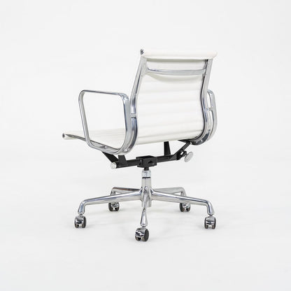 Aluminum Group Management Desk Chair, Model EA335