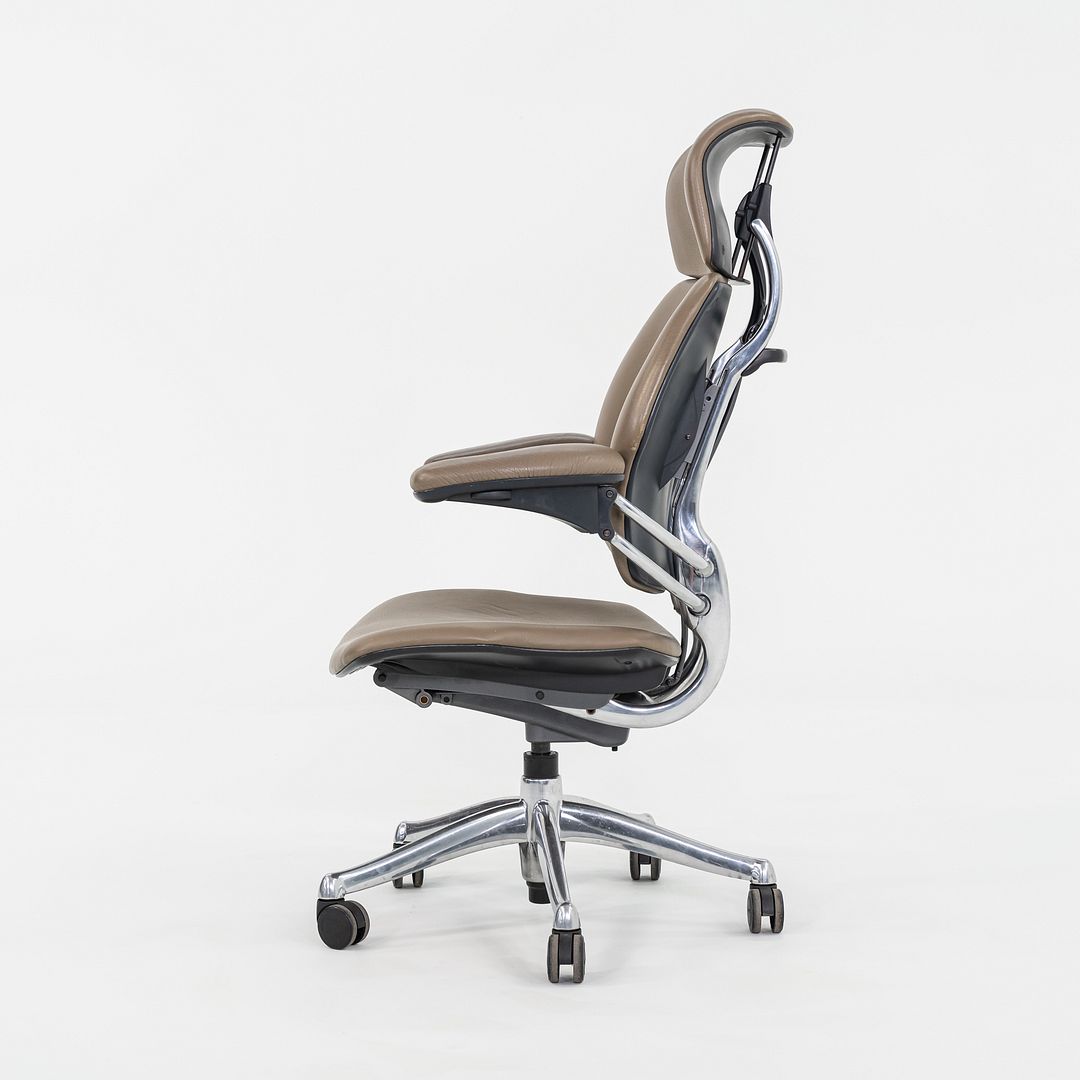 Freedom Desk Chair