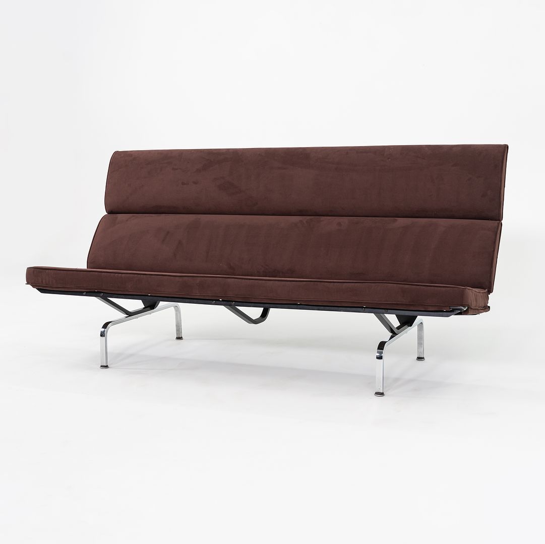 Eames Sofa Compact