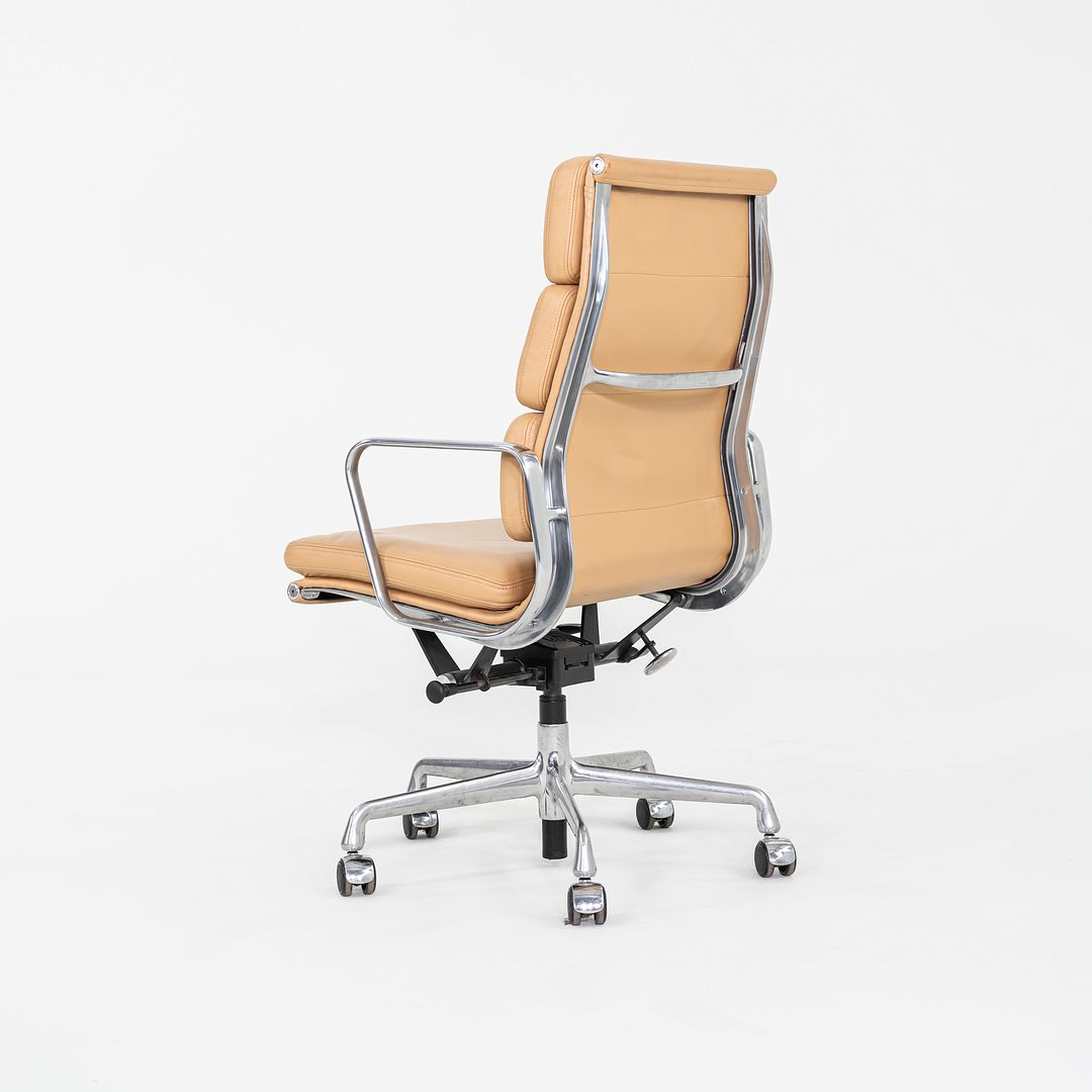 Soft Pad Executive Chair, Model EA437