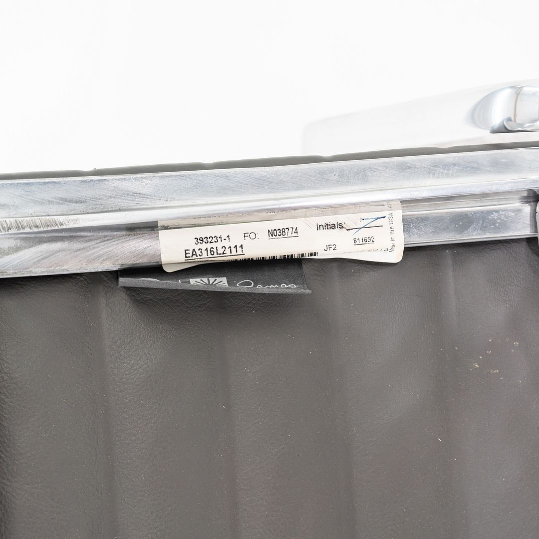 Aluminum Group Lounge Chair, EA316