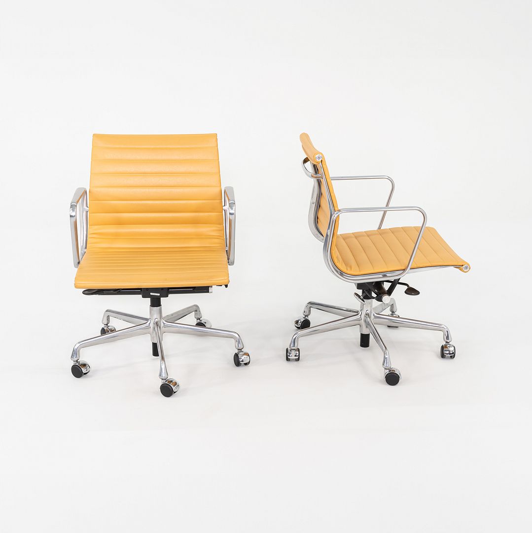 Aluminum Group Management Chair, EA335