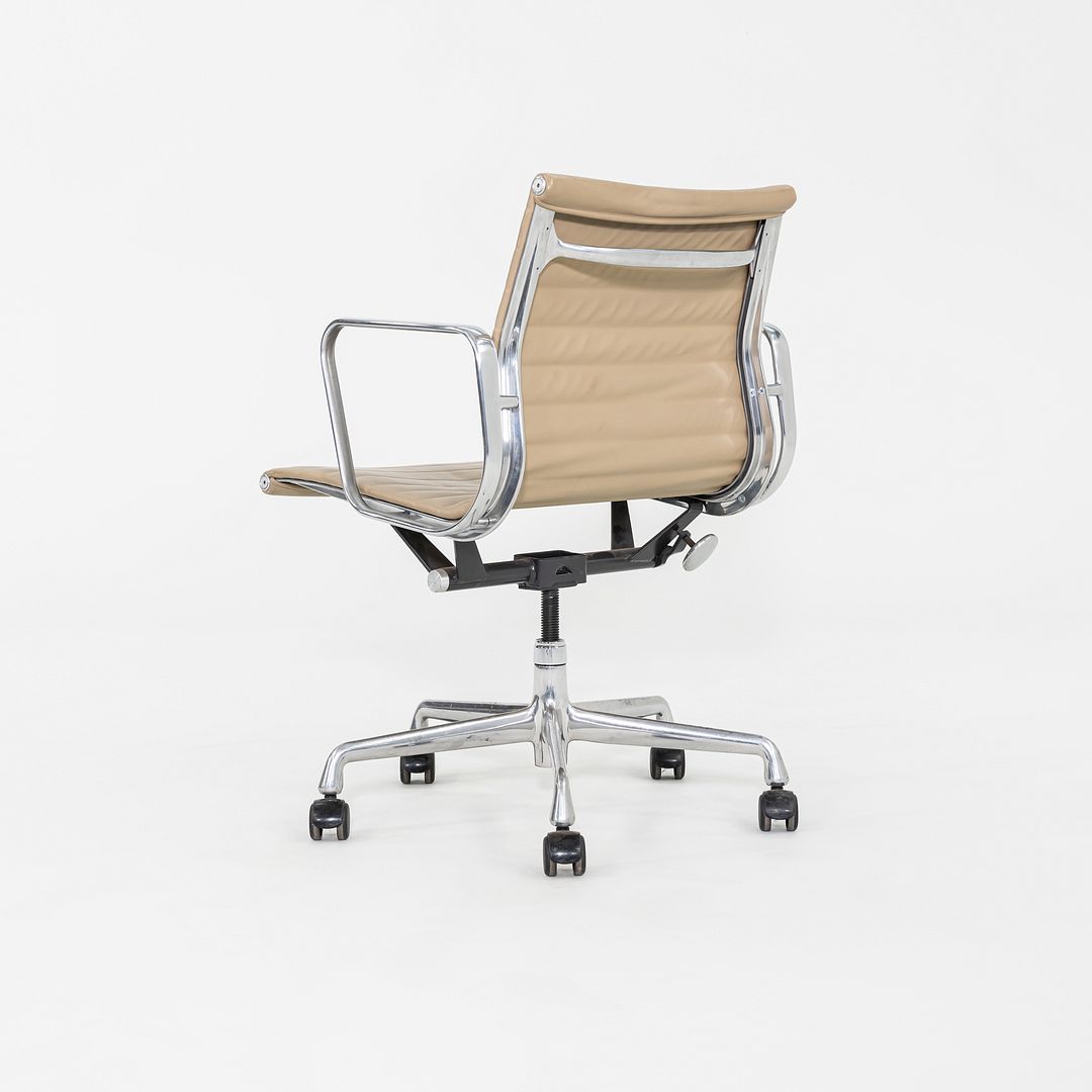 Aluminum Group Management Desk Chair, Model EA335