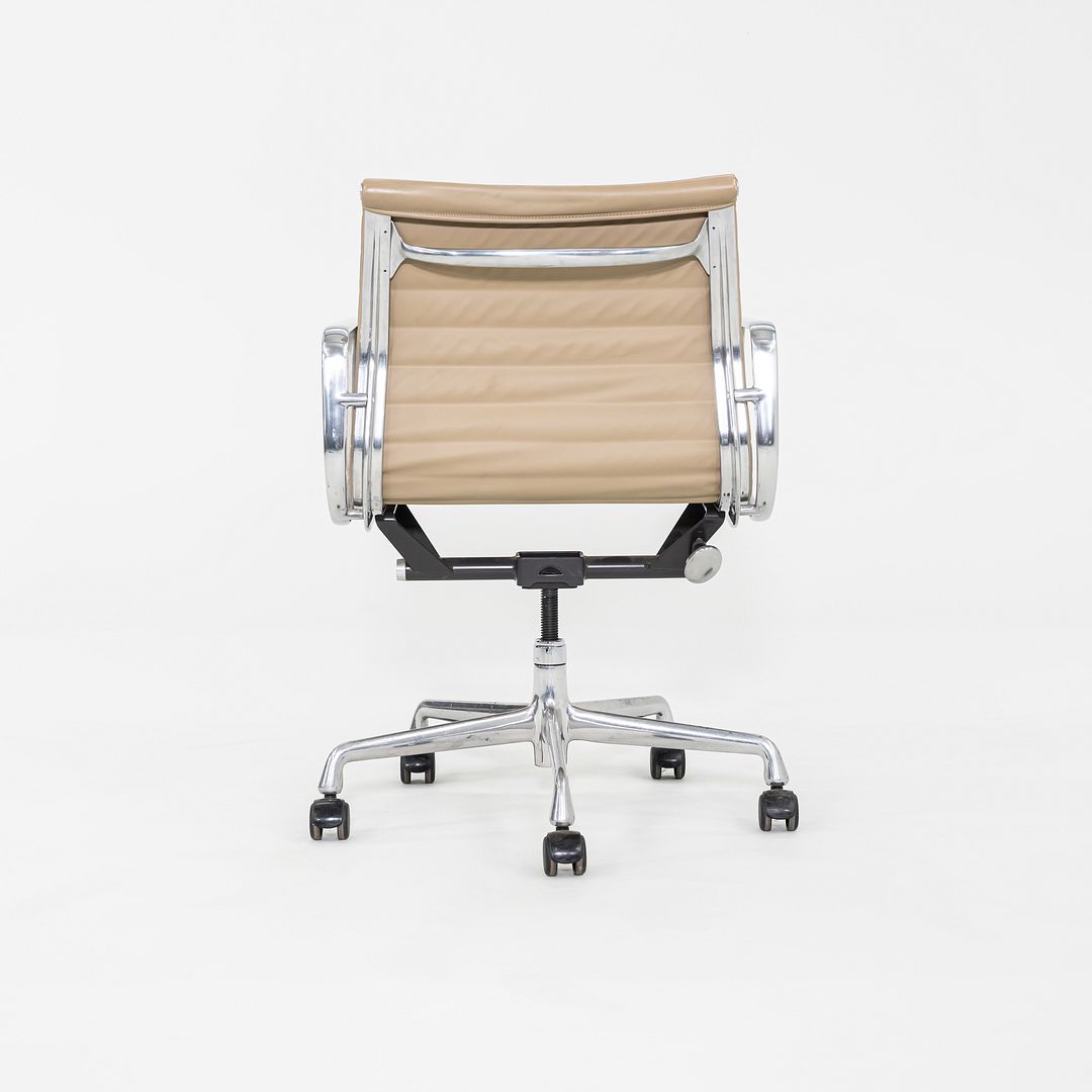 Aluminum Group Management Desk Chair, Model EA335