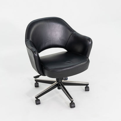 Saarinen Executive Swivel Arm Chair