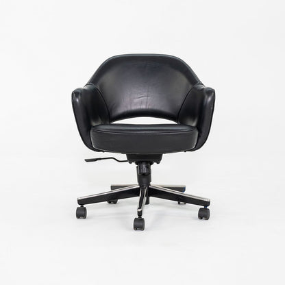 Saarinen Executive Swivel Arm Chair