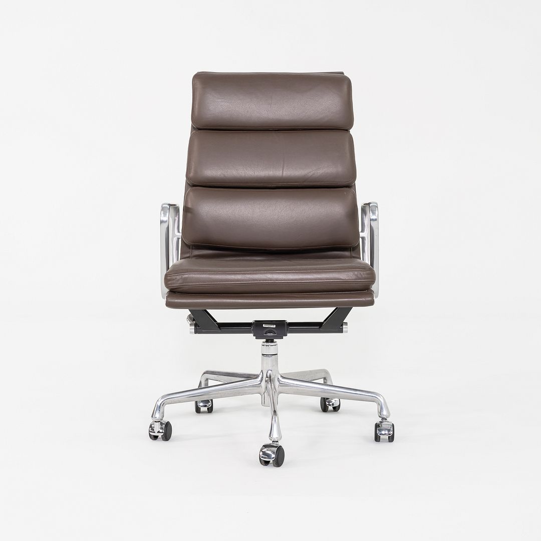 Soft Pad Executive Chair, Model EA437