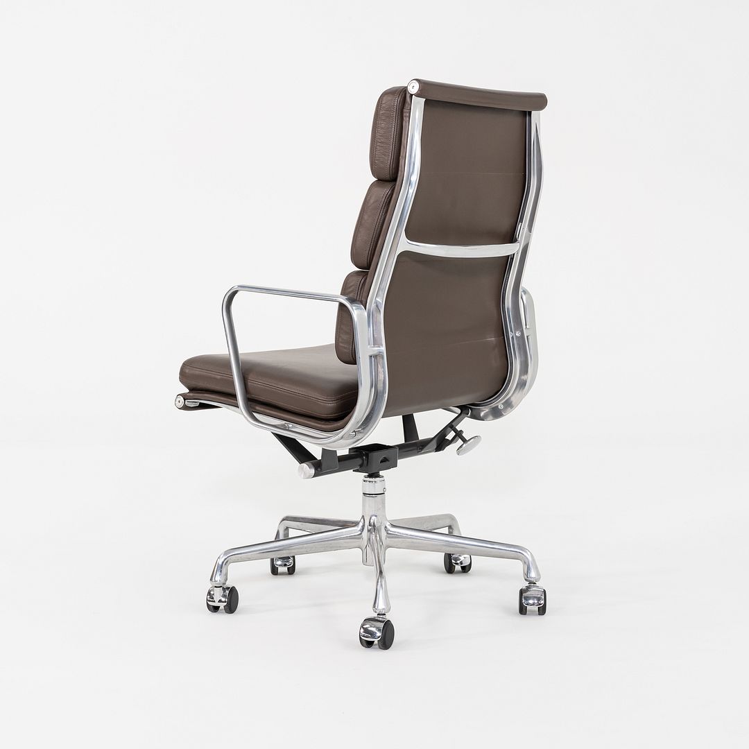 Soft Pad Executive Chair, Model EA437