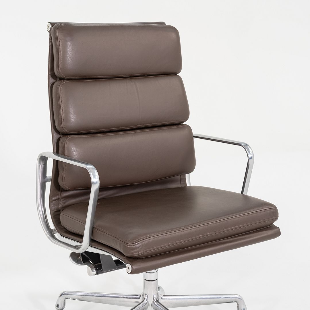 Soft Pad Executive Chair, Model EA437