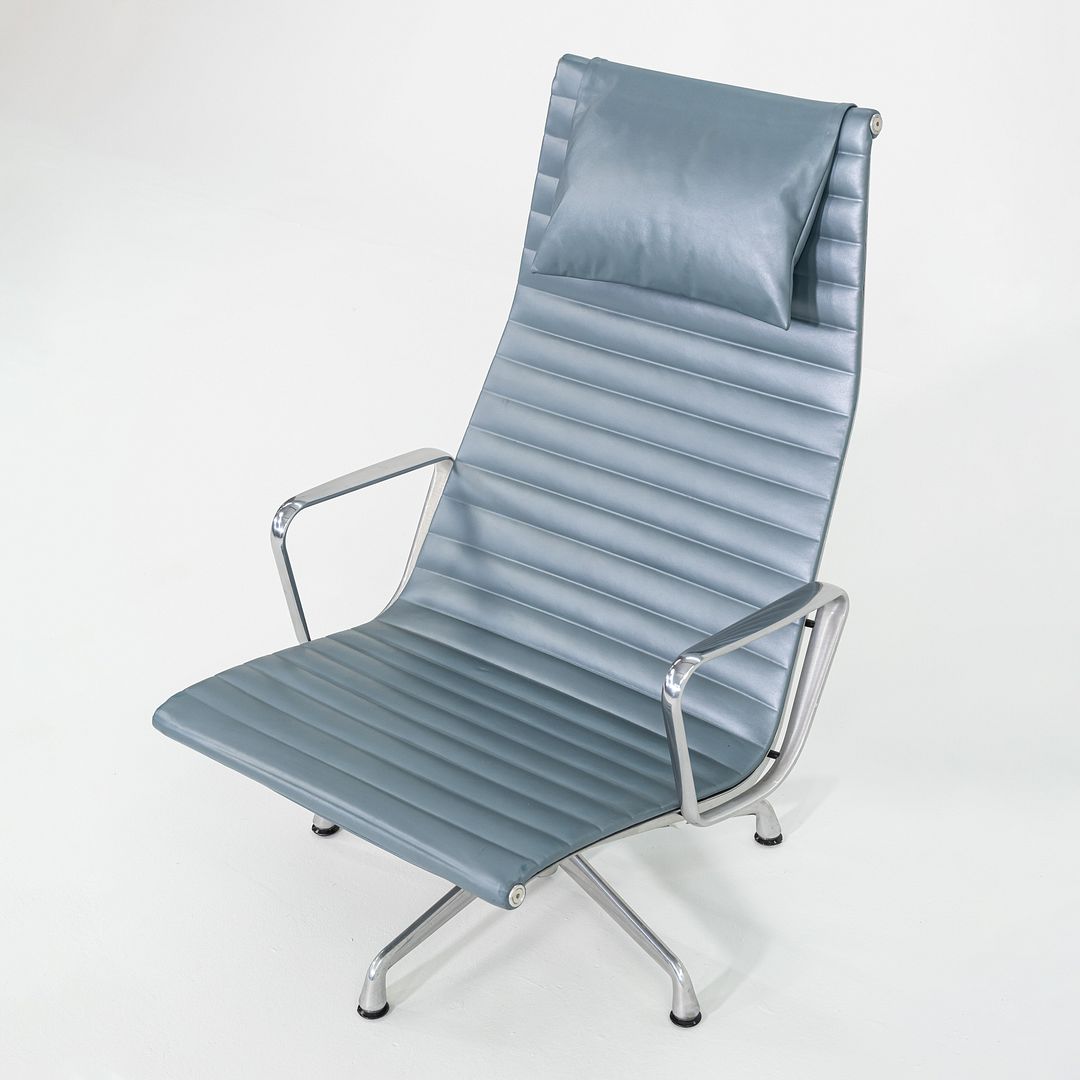Aluminum Group Lounge Chair, Model EA338
